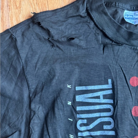 The Kinks Vintage Tour ‘87 Tee Shirt - Picture 5 of 8